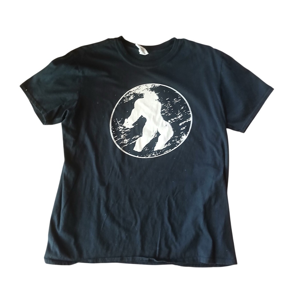 Gildan T-Shirt Mens L Black Yeti In Training Graphic‎ Bigfoot Ring Spun Cotton
